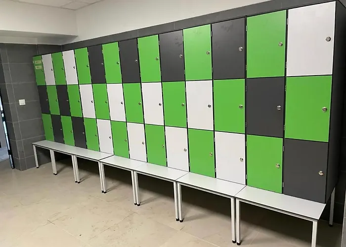 One شكلارسكا بوريبا