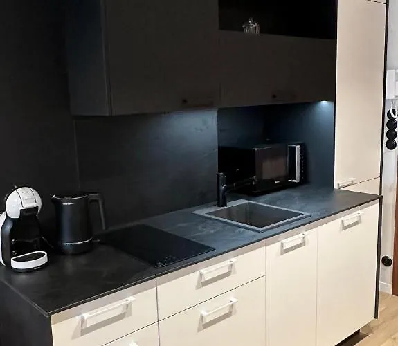 One شقة شكلارسكا بوريبا